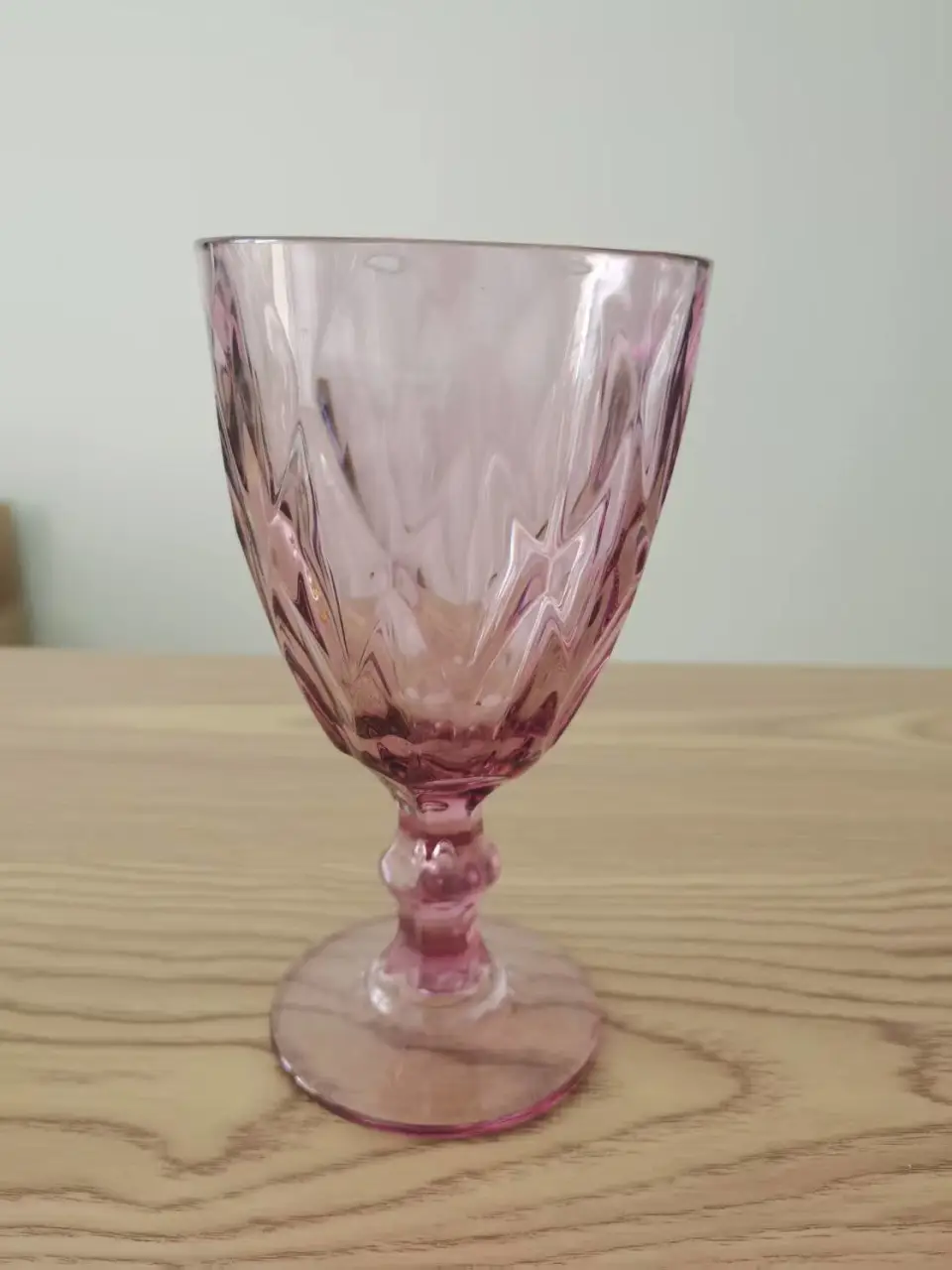 塑料菱形酒杯