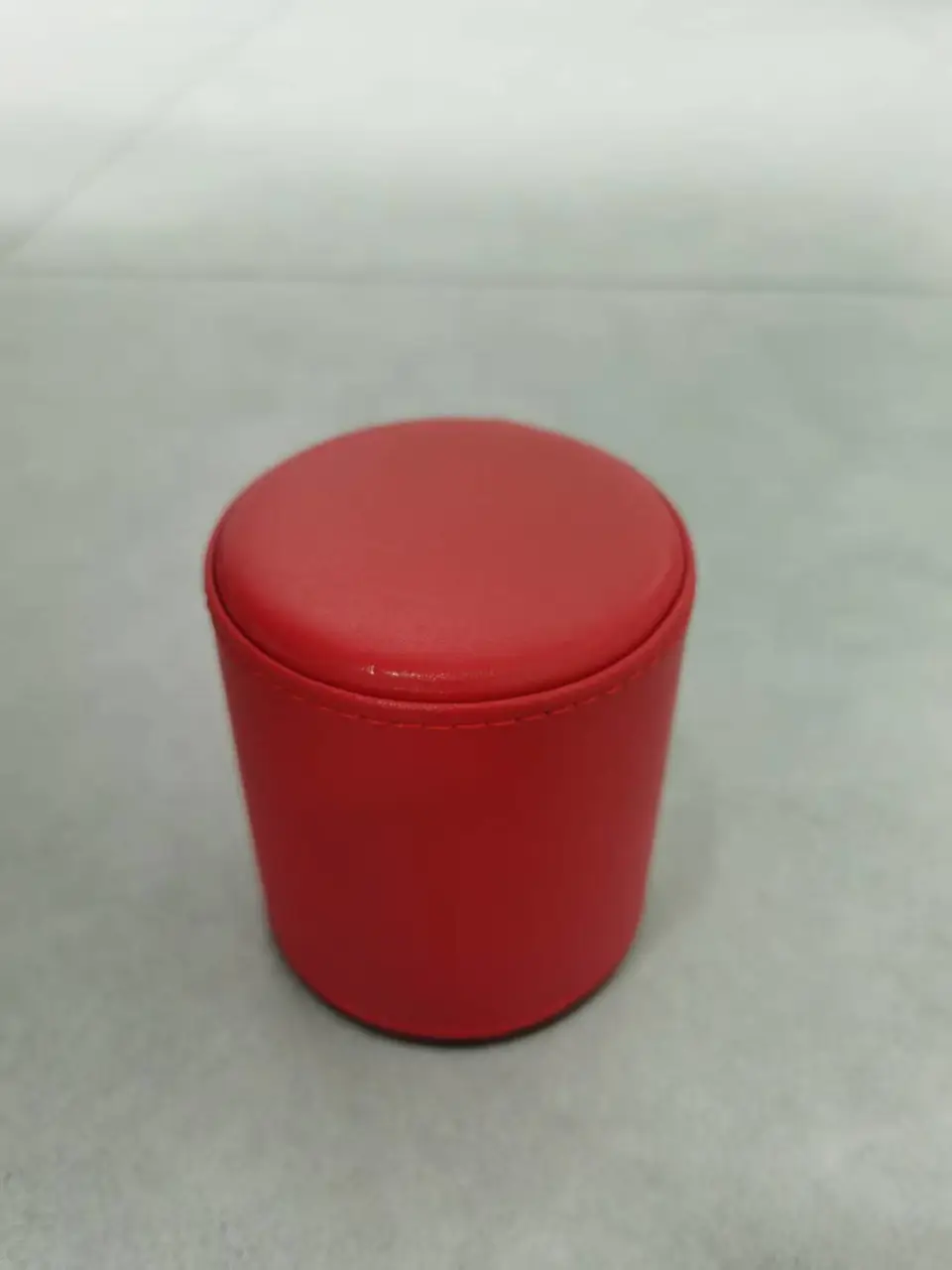 皮革色盅