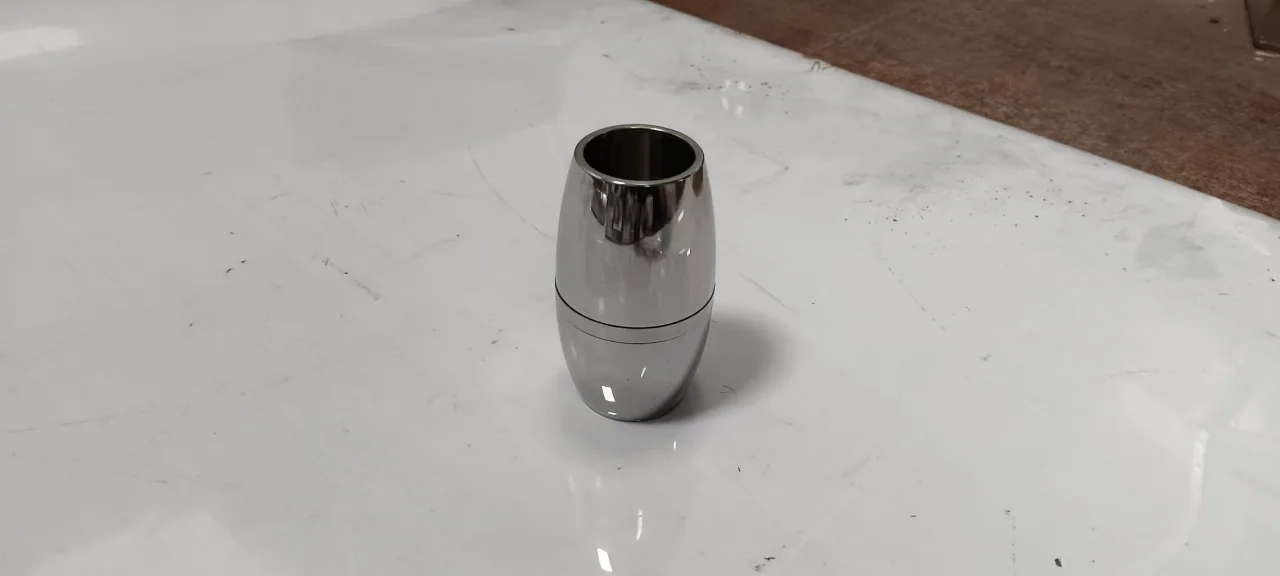 银灰格纹铝摆台