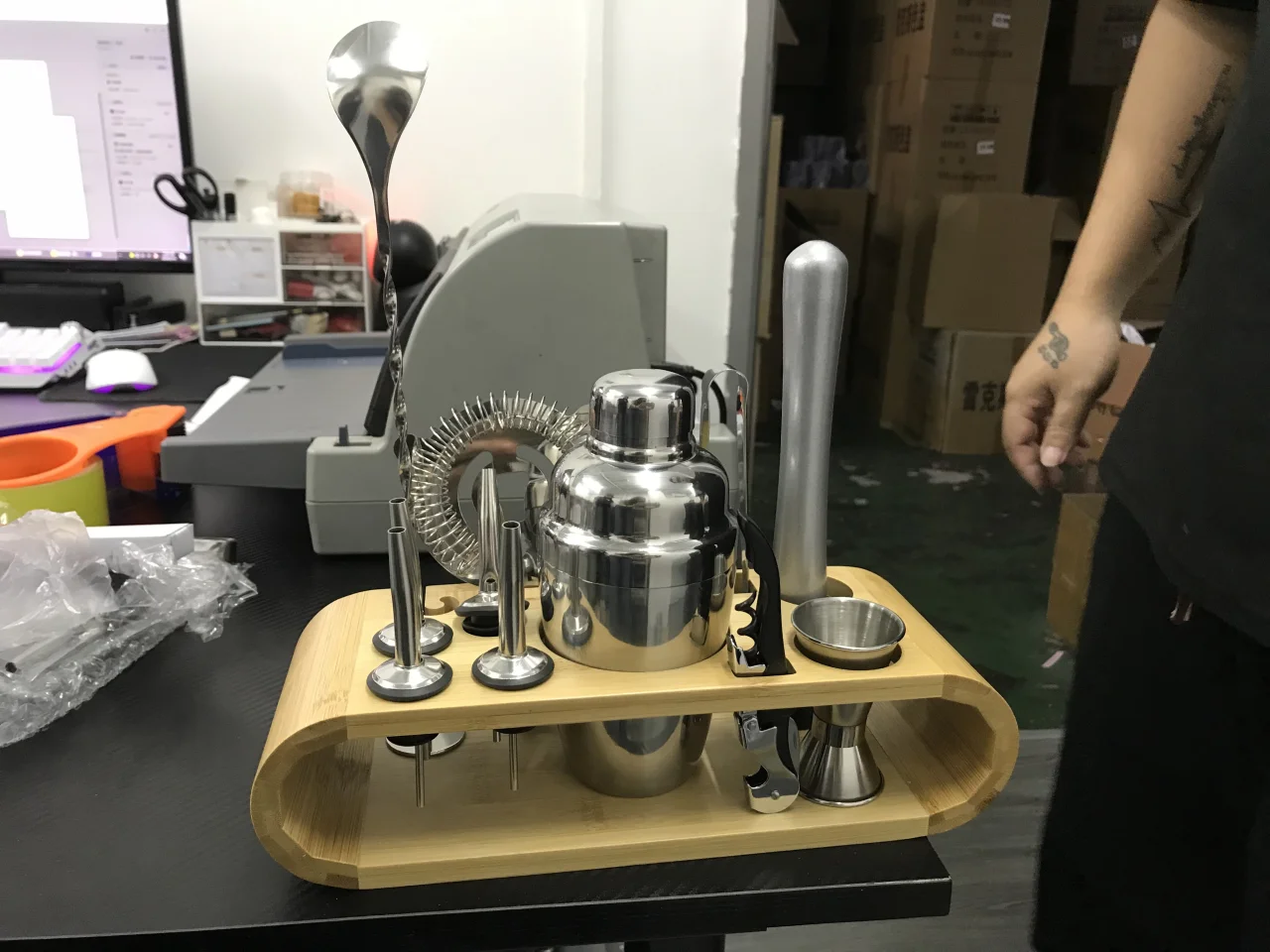 摇酒器套装架