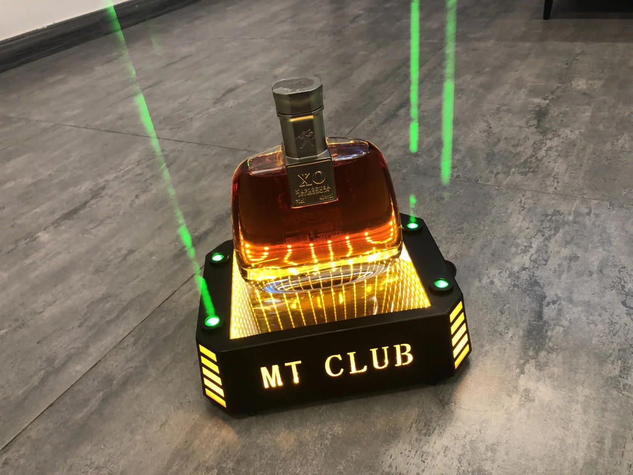 洋酒发光酒座
