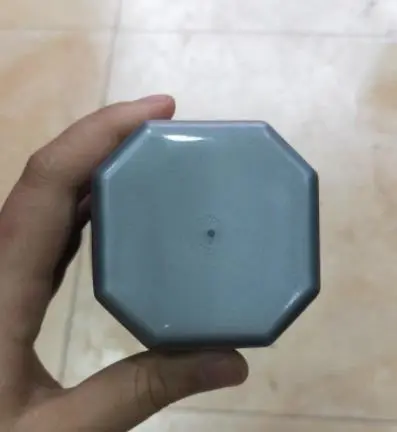 普通菱柱色盅