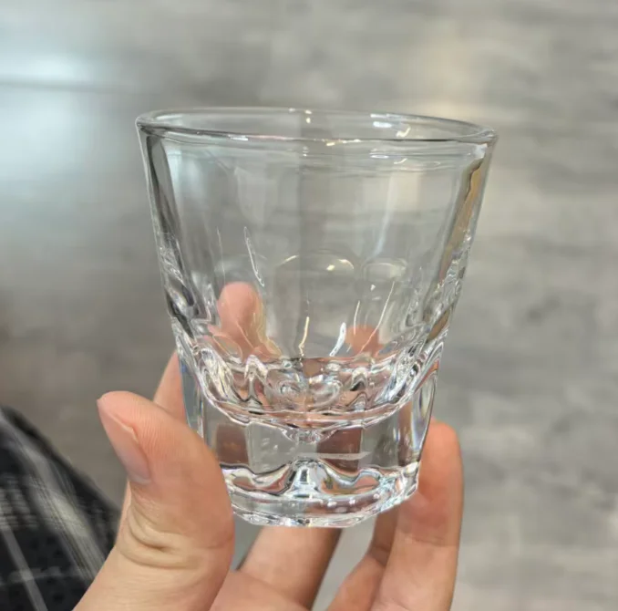 八角玻璃酒杯