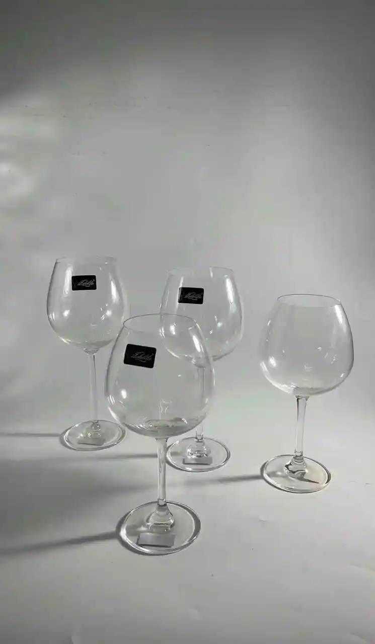 玻璃 风情红酒杯