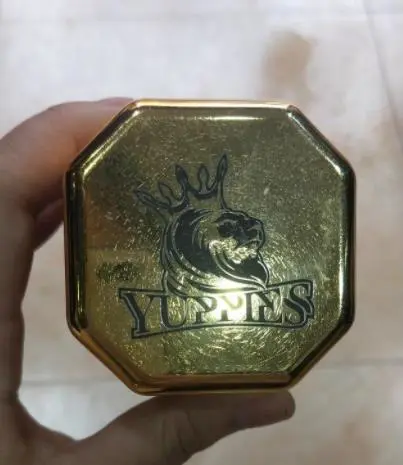 菱柱色盅
