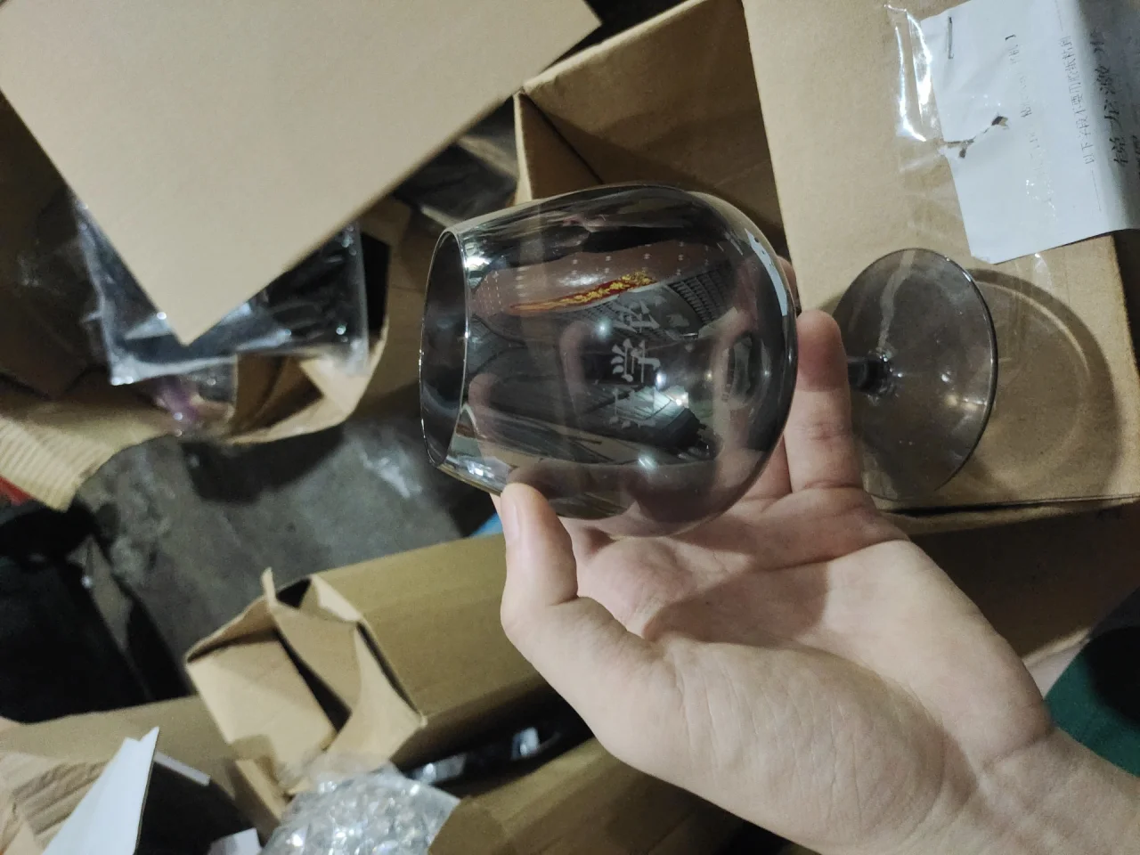 玻璃 圆肚白兰地杯
