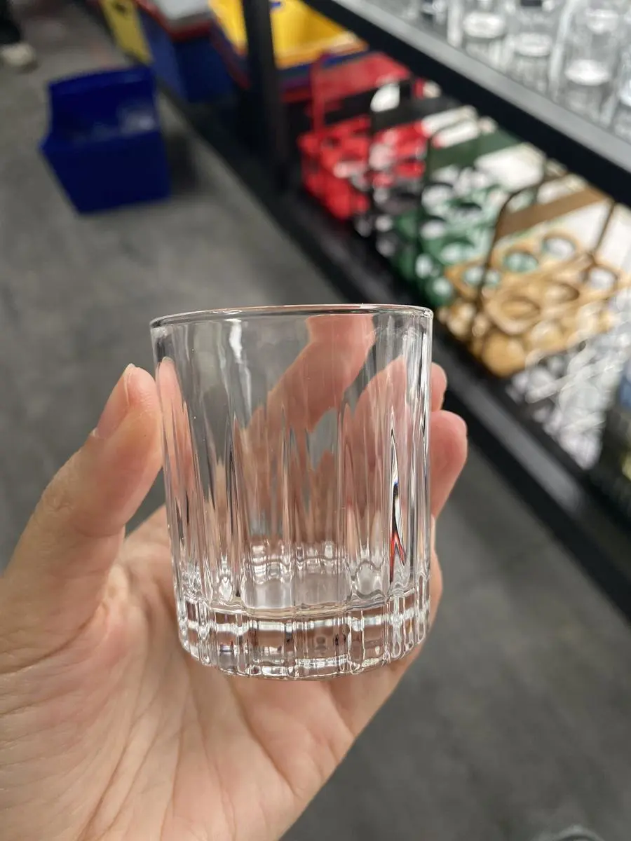 玻璃 刻花烈酒杯