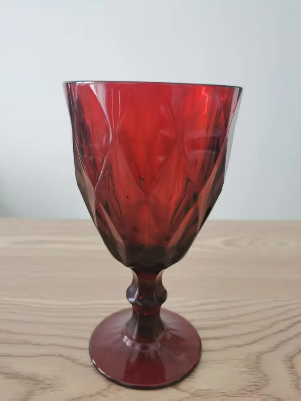 塑料菱形酒杯