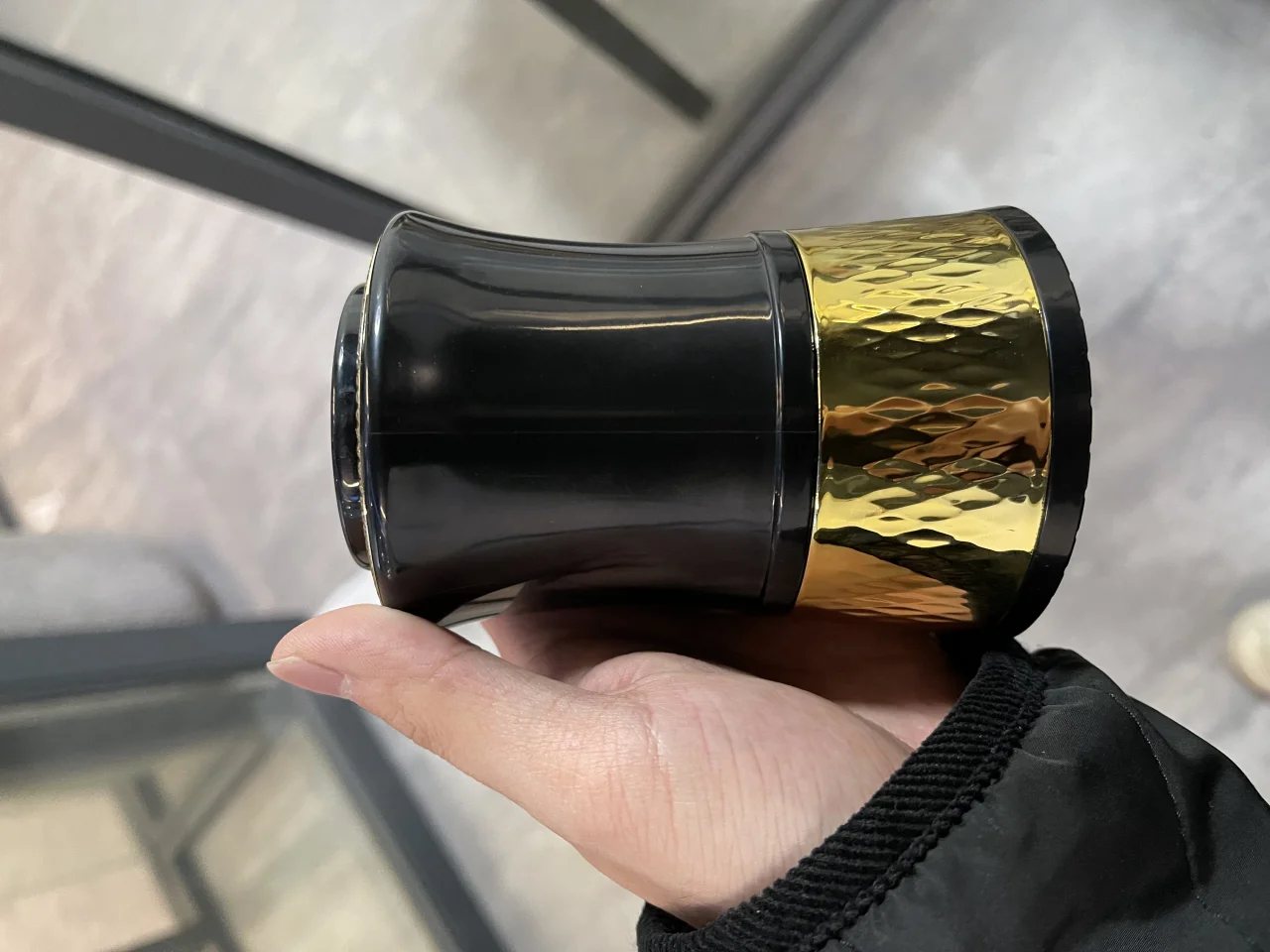 劳力斯色盅