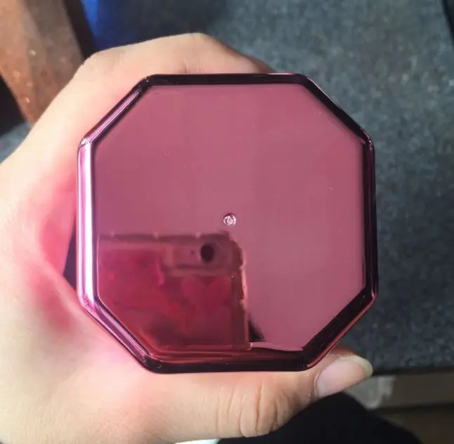 菱柱色盅