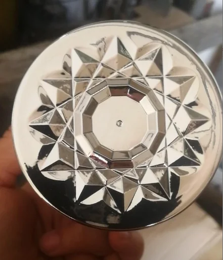 闪钻色盅