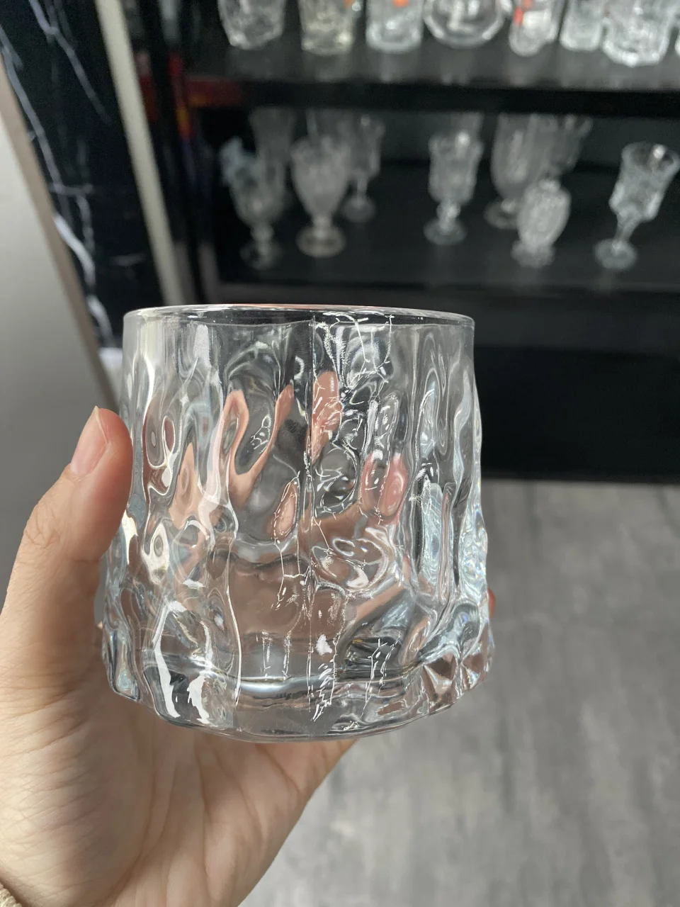 玻璃 旋转威士忌杯