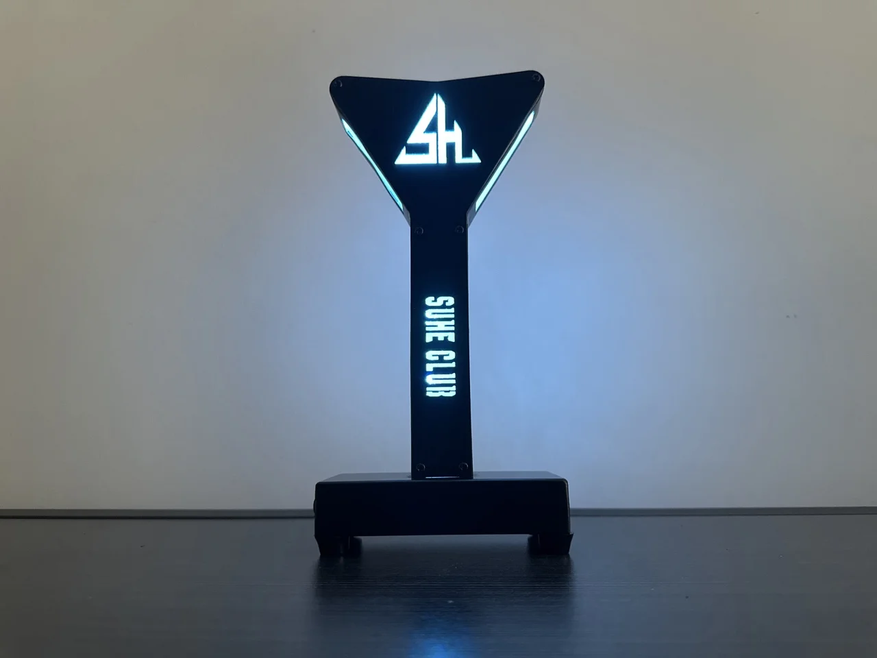 发光VIP预留牌