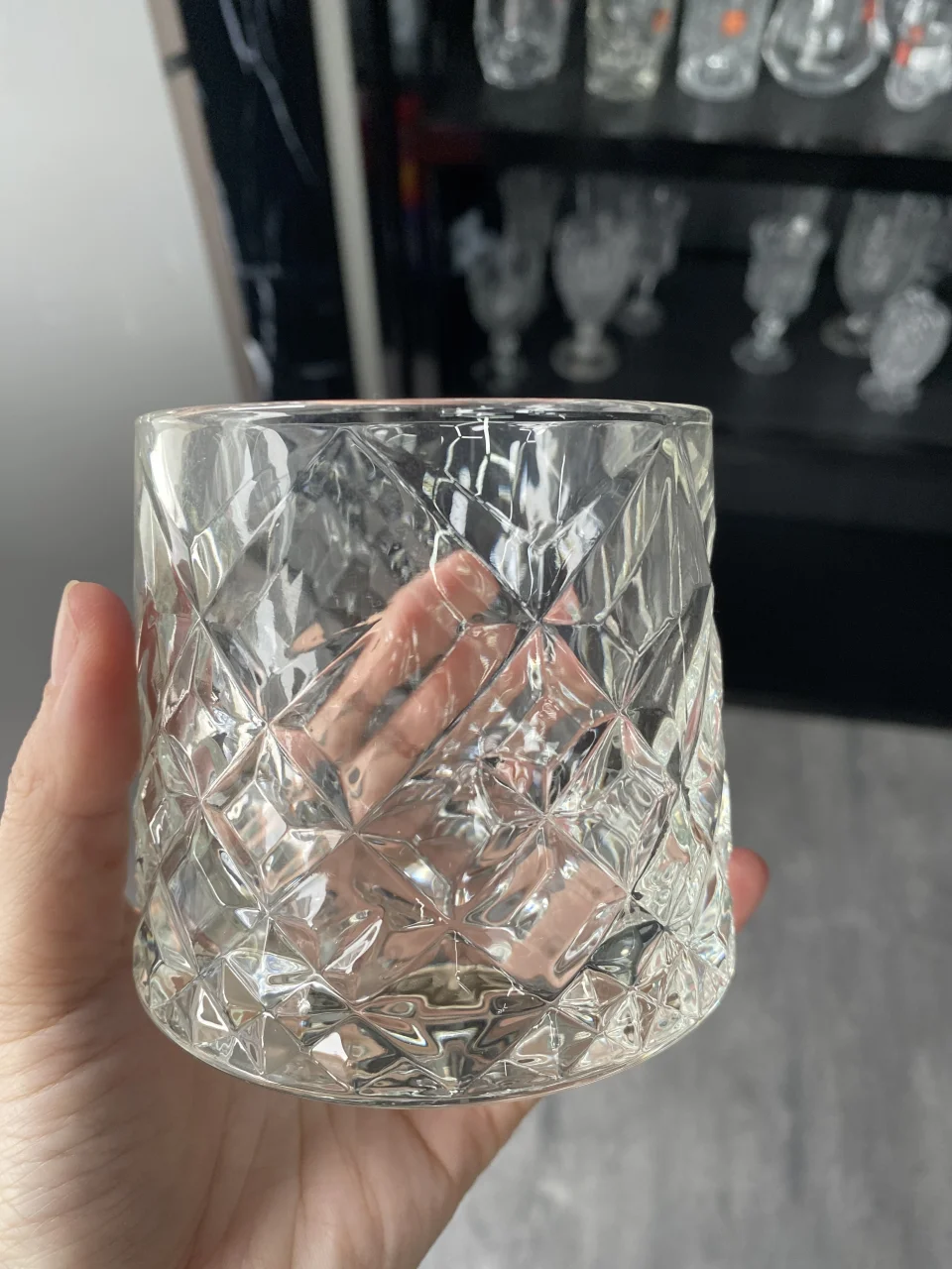 玻璃 旋转威士忌杯