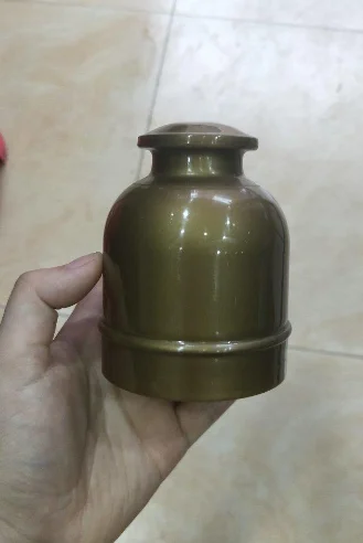 押宝色盅