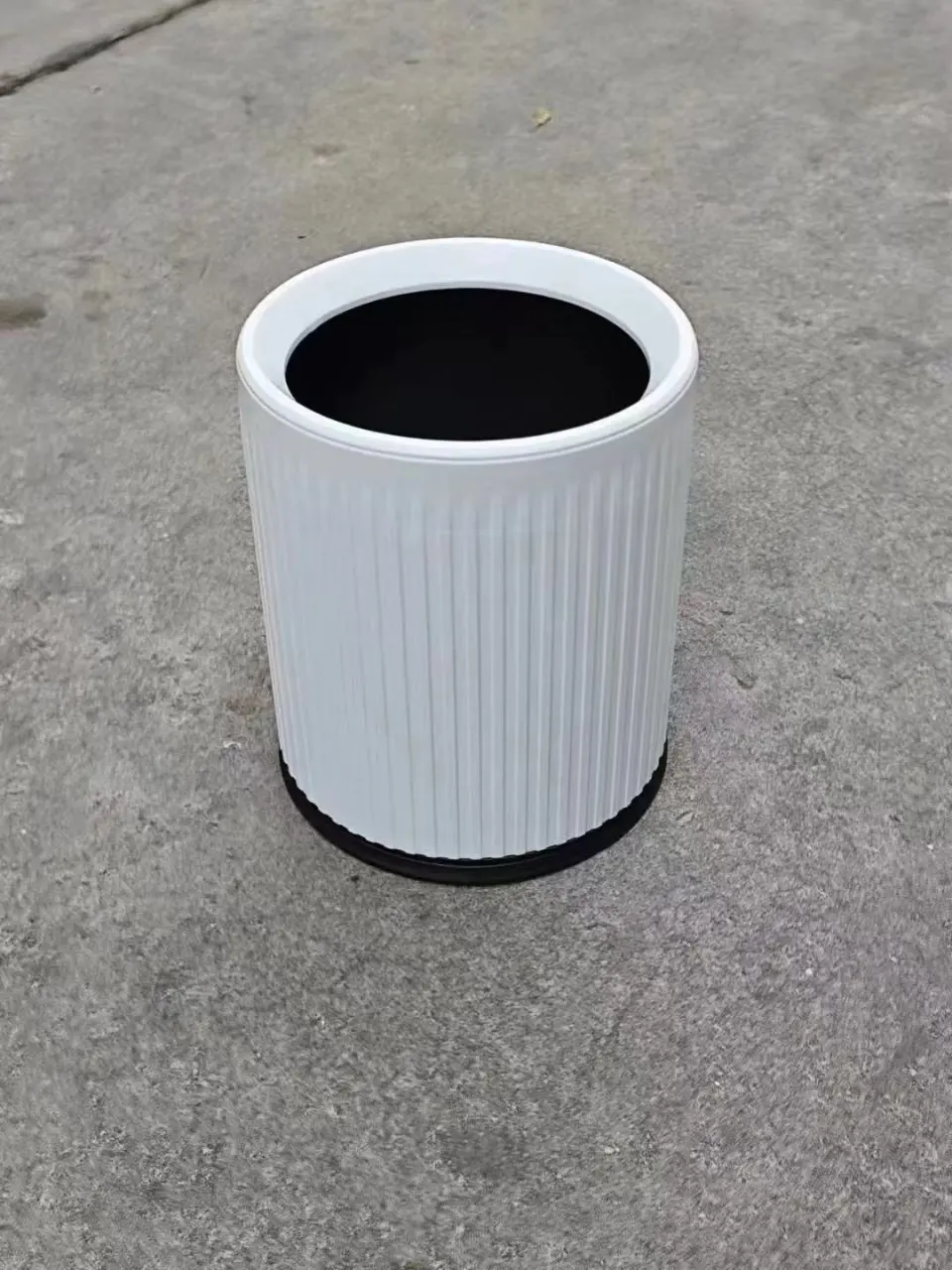 竖纹圆形双层垃圾桶
