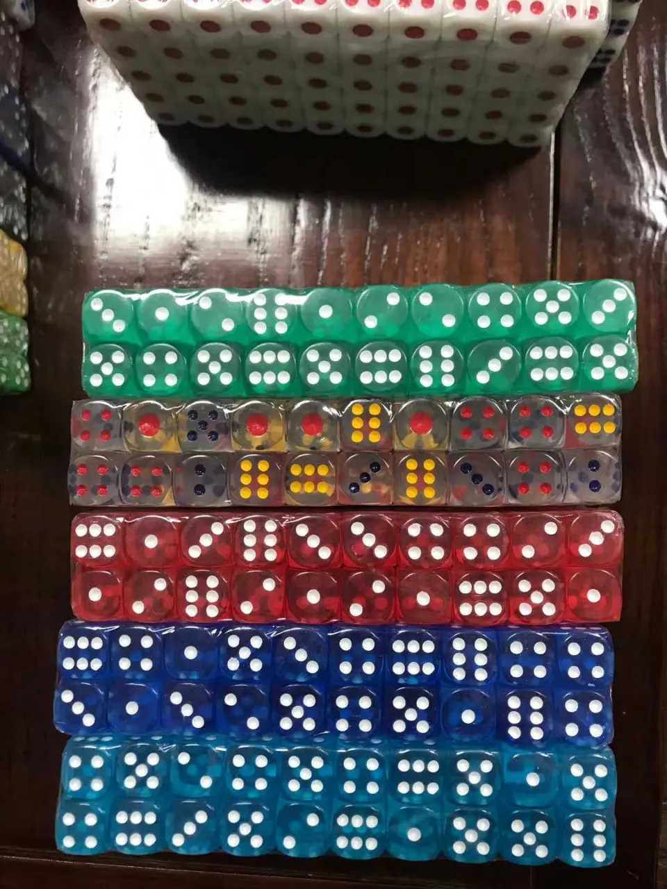 半透明色子