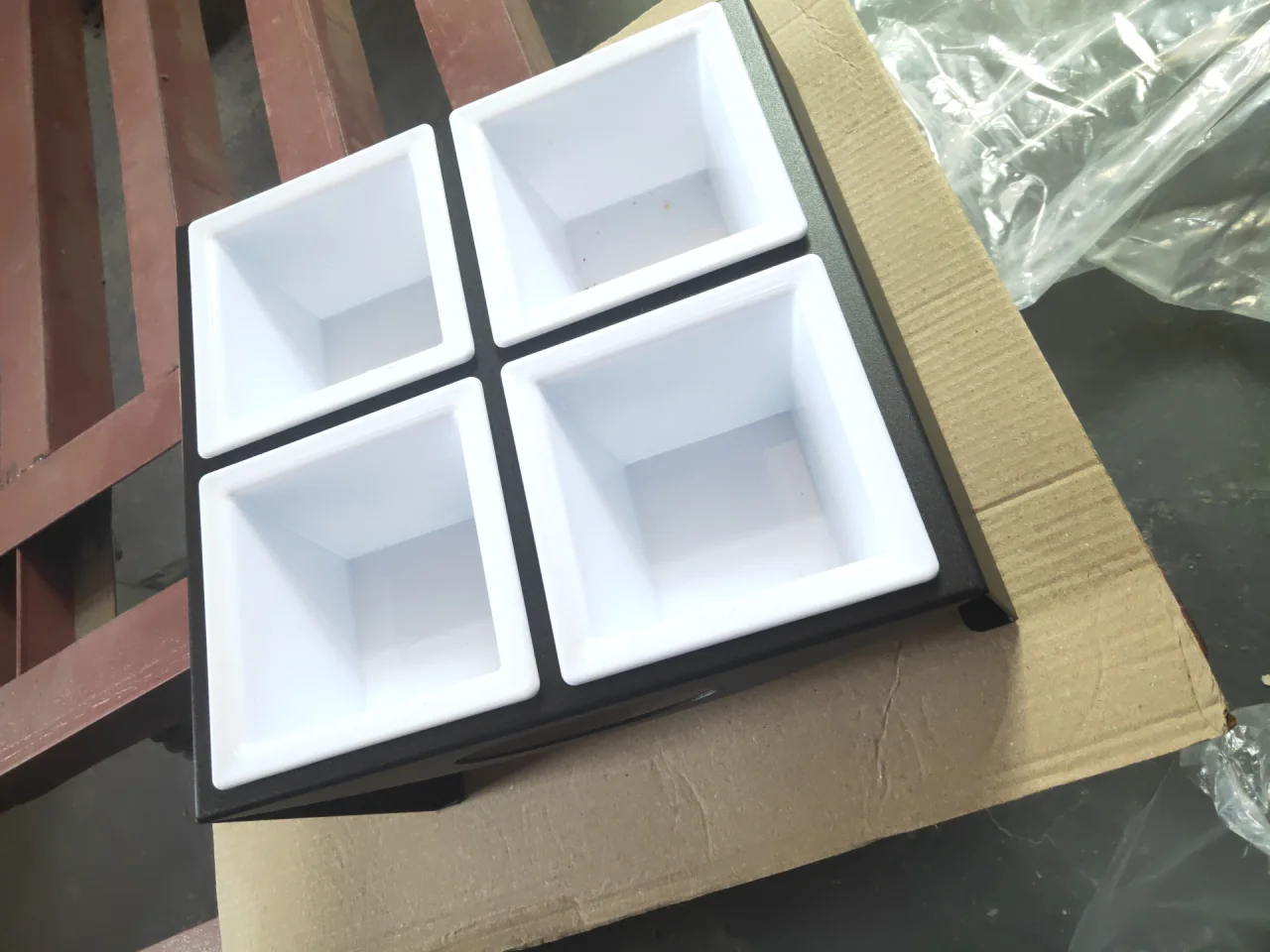 烤漆黑斜放小食架