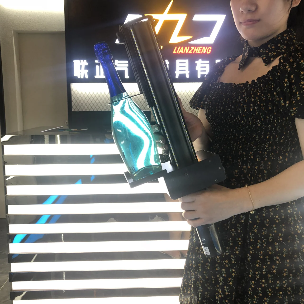 轻巧版出酒神针