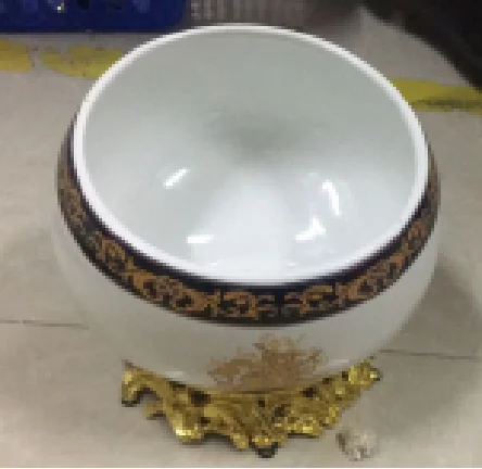 陶瓷摆台斜口碗