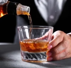 玻璃 扭纹羽翼酒杯