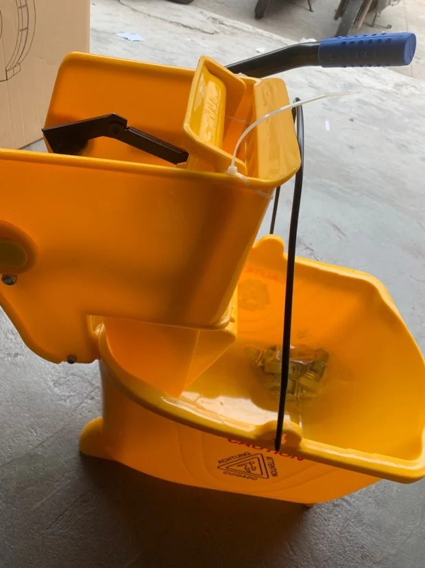 清洁榨水车