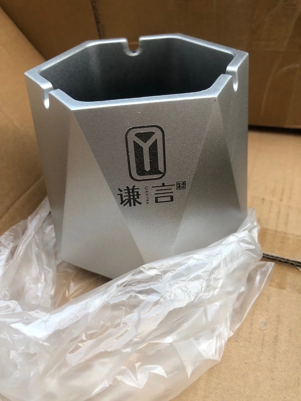 ABS系列烟灰缸