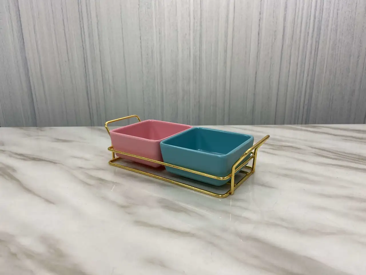 带提手线条小食架