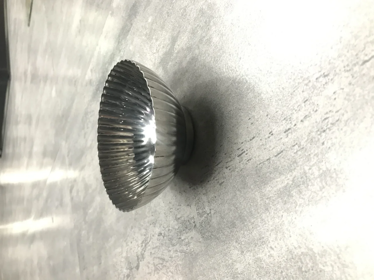 金灰尊雅摆台