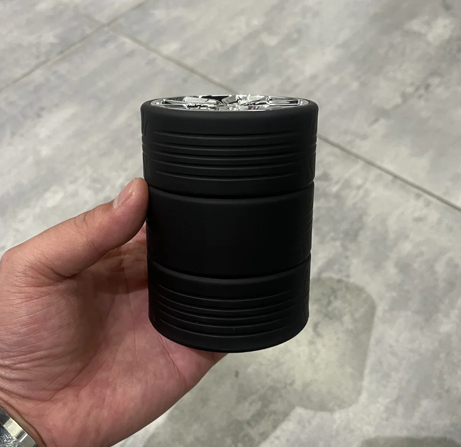 轮胎色盅