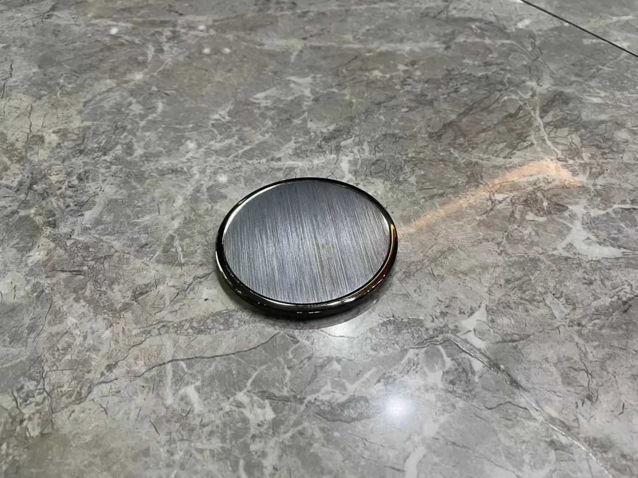 黑灰尊雅
