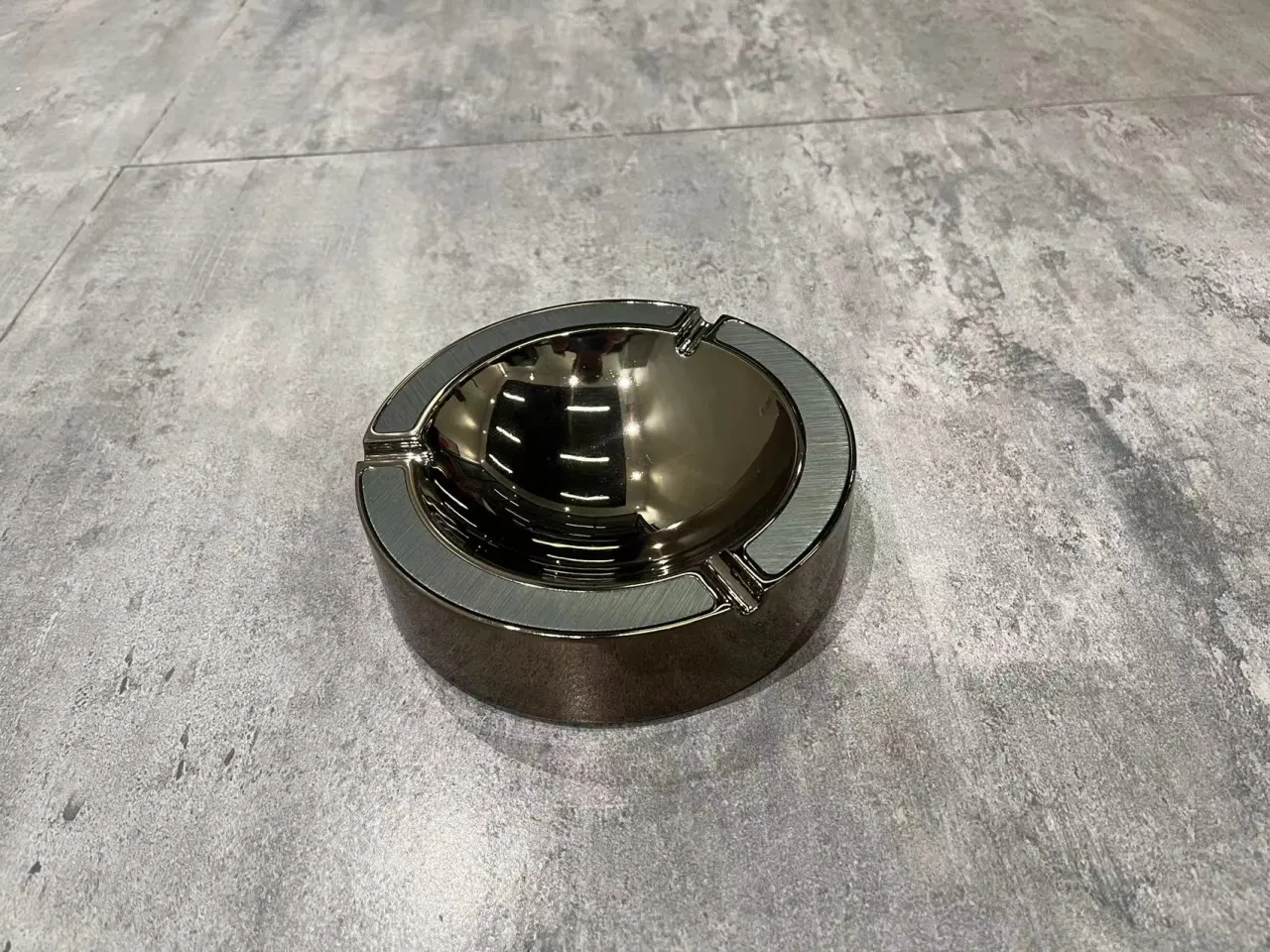 烟灰缸系
