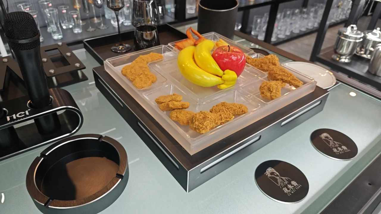 黑钛铝摆台