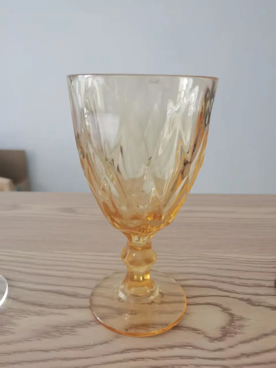 塑料菱形酒杯