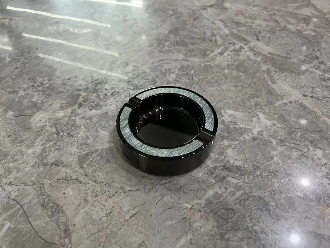 烟灰缸系
