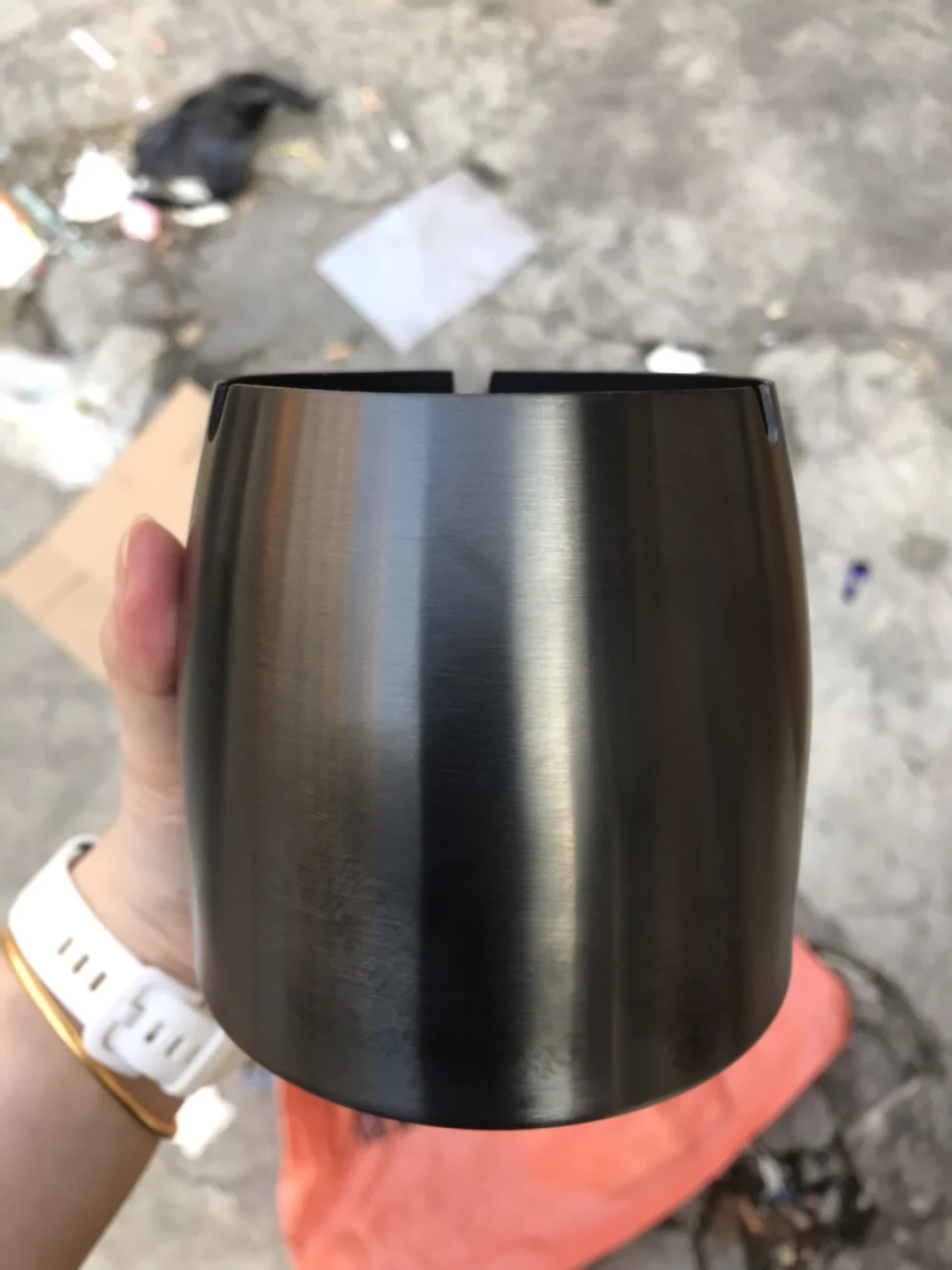 锥形烟灰缸