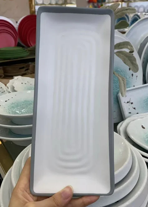 包房仿瓷碟