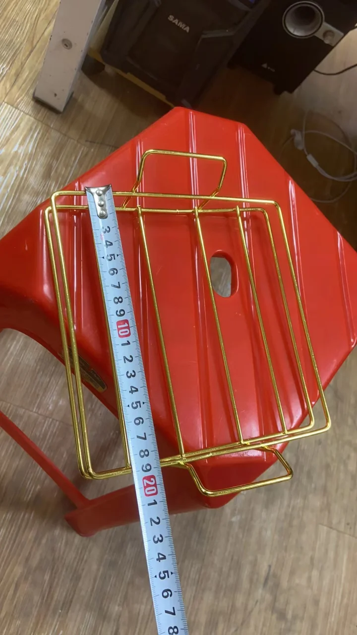 带提手线条小食架