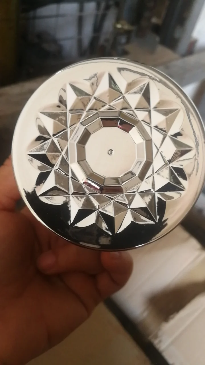 闪钻色盅