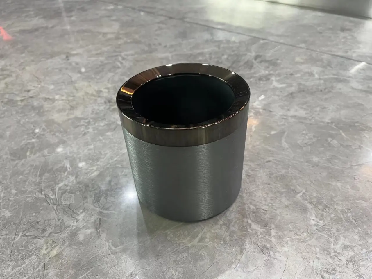 黑灰尊雅
