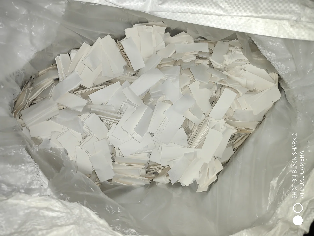 暴风雪碎纸片
