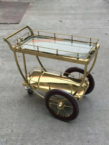 双层蛋糕车