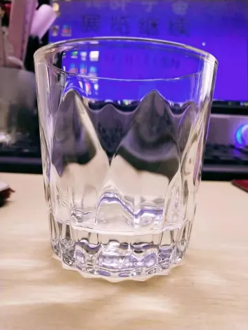 玻璃 伯爵内花纹酒杯