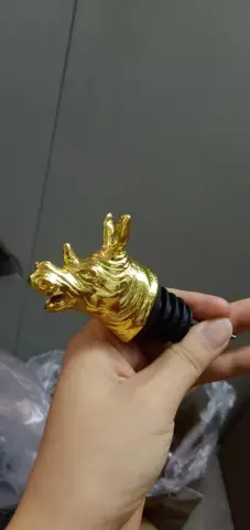 犀牛酒嘴