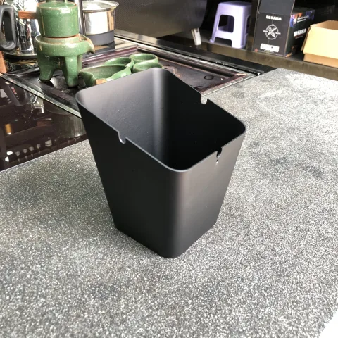 烤漆斜口烟缸